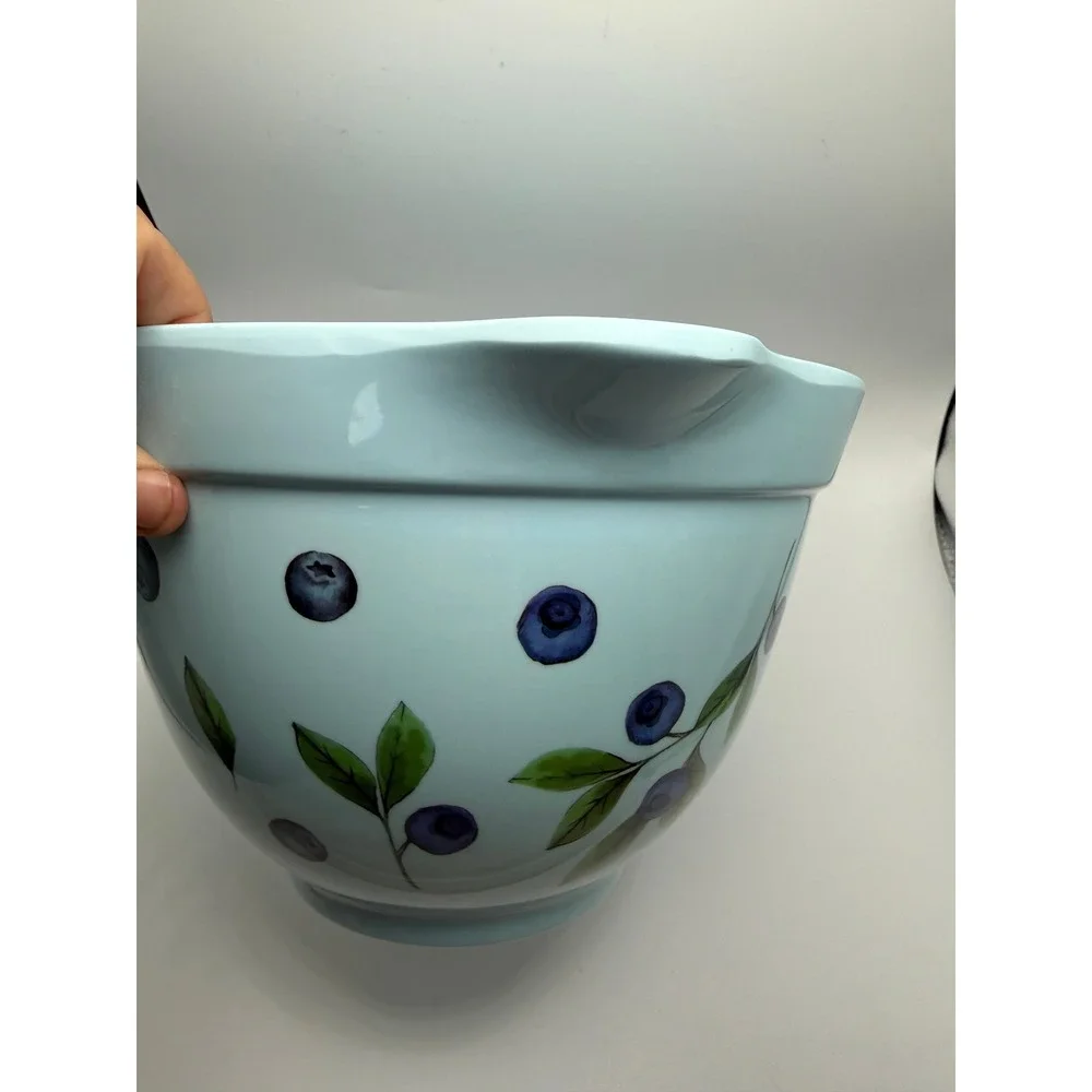 Stonewall Kitchen Melamine Batter Bowl Light Blue Blueberry Pattern Pour Spout